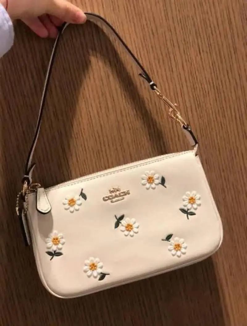 Coach Nolita 18 Daisy White With OriginalBox Dustcover Pearlchain - Image 11