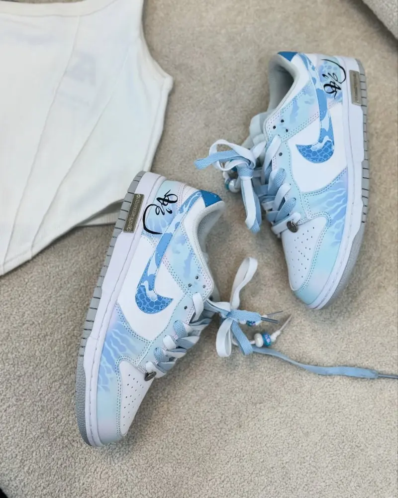 Nike Sb Dunk Dragon White Blue 185 - Image 3