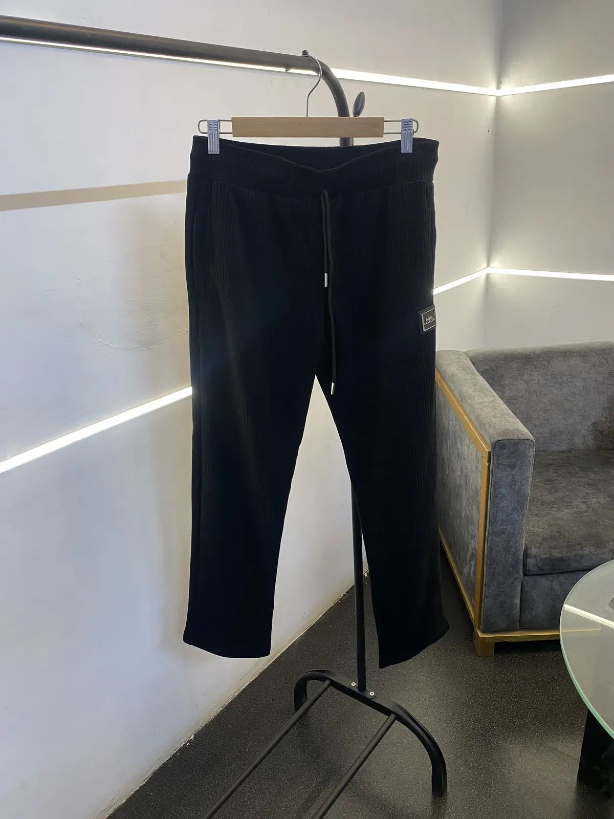 Coach imported tracksuit with brand zip and knitted fabric along with side pockets black sale - Image 3