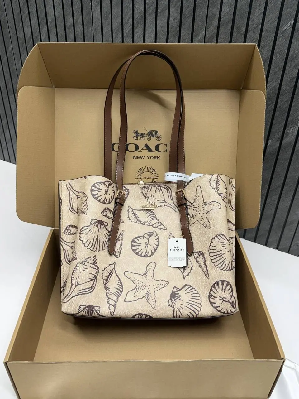 Coach Mollie Shell Edition Tote With OriginalBox DustCover SuperPremium - Image 11