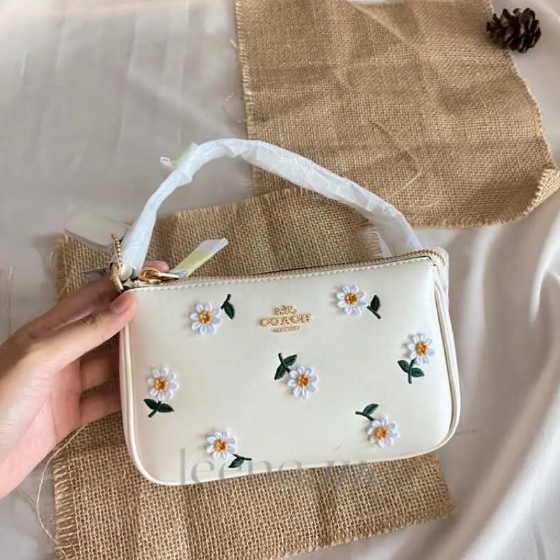 Coach Nolita 18 Daisy White With OriginalBox Dustcover Pearlchain - Image 7