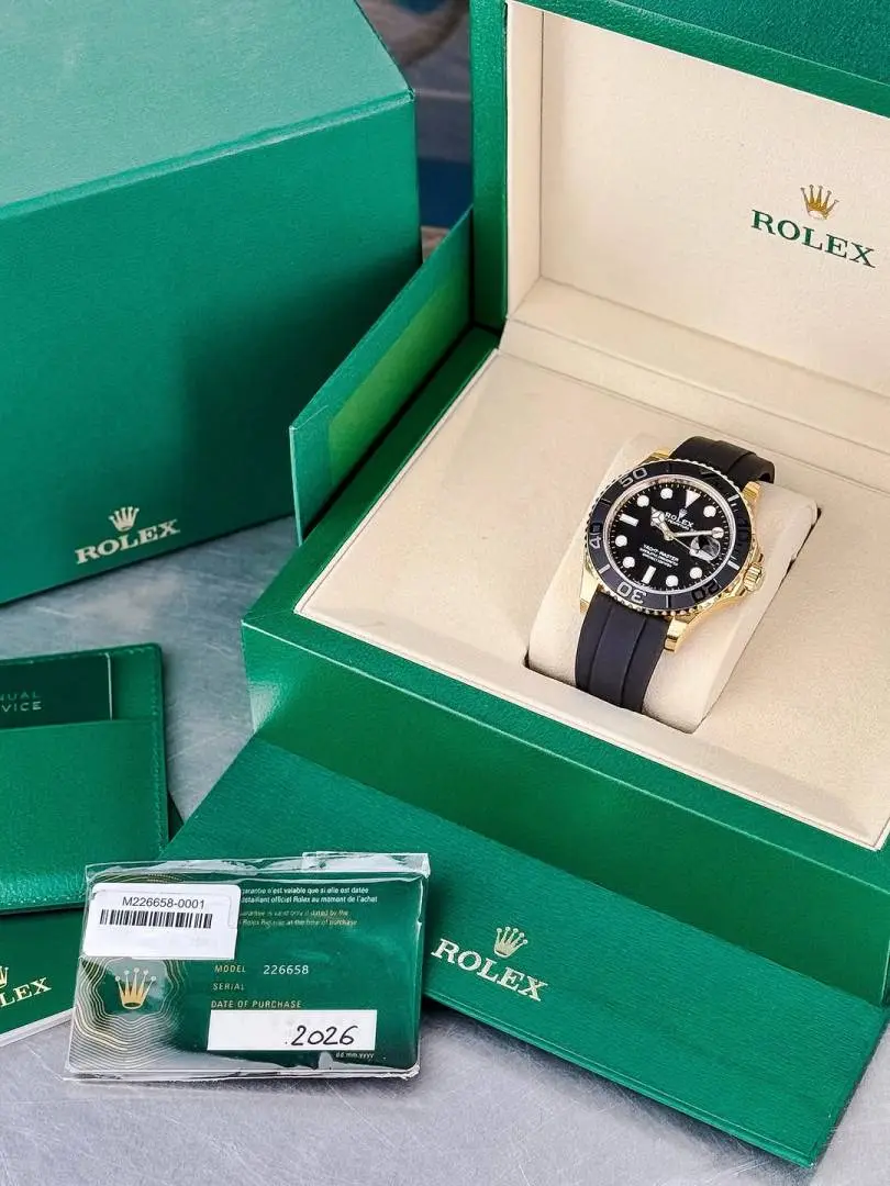 Rolex Oyster Perpetual Yach Master Battery Gold - Image 3