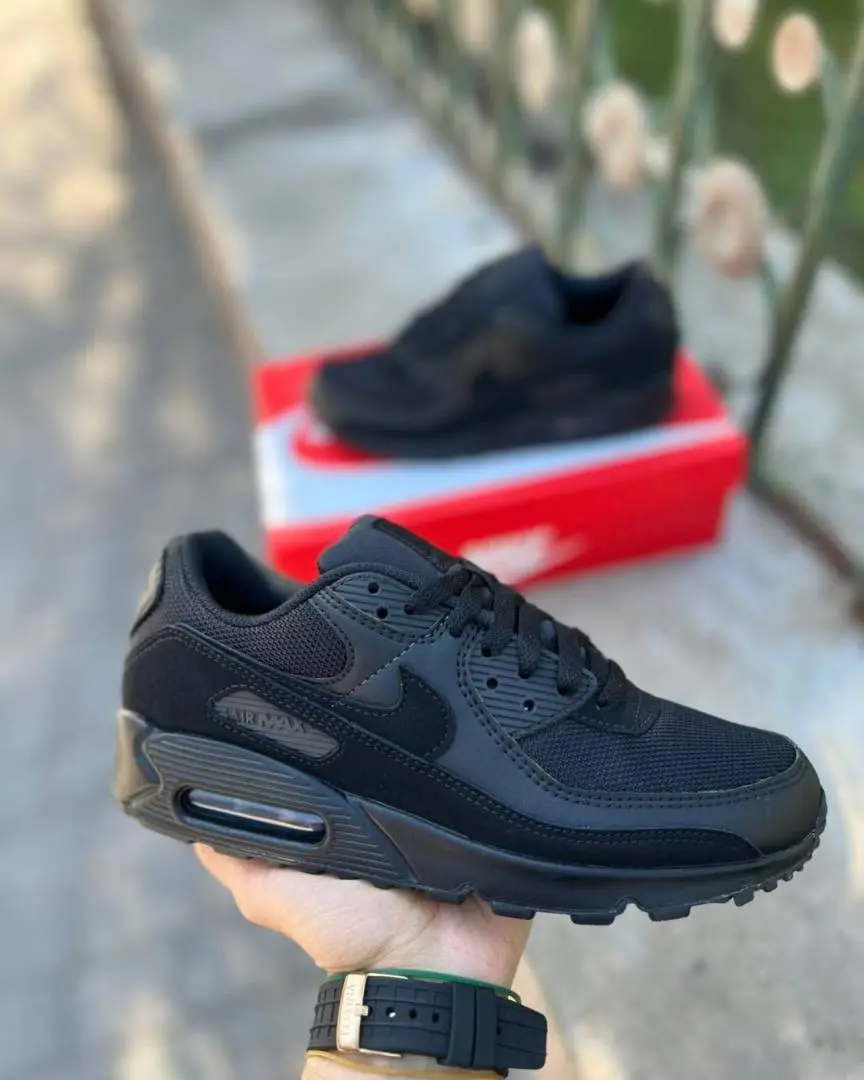 Nike AirMax 90 All Black - Image 4