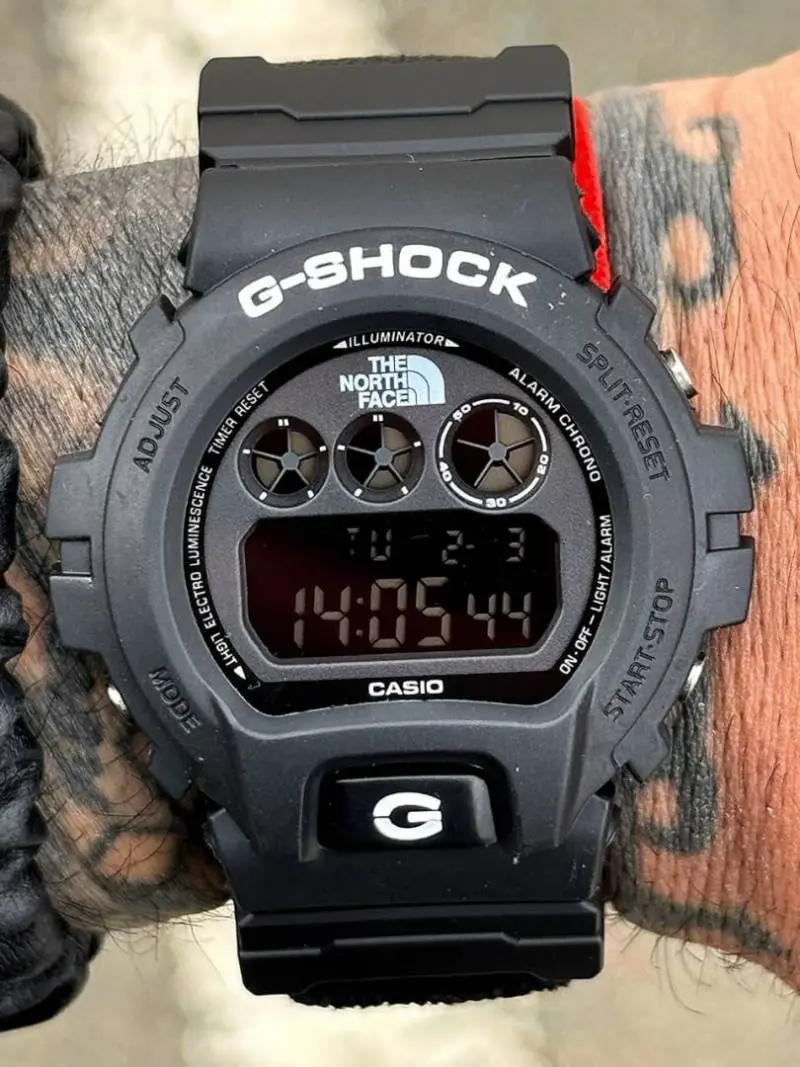 Casio G-Shock x Supreme x Special Edition black and white - Image 2