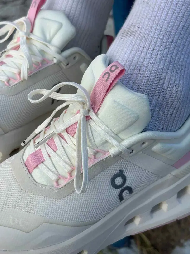 On Cloud X Nova White Pink 2669 - Image 4