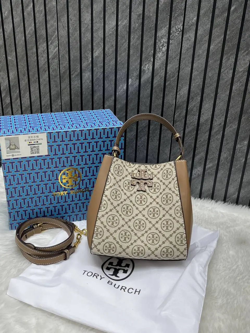 Tori Burch McGraw Bucket Bag With OriginalBox DustCover