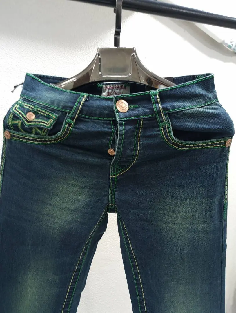 TRUE RELIGION IMPORTED STORE ARTICLE JEANS - Image 4