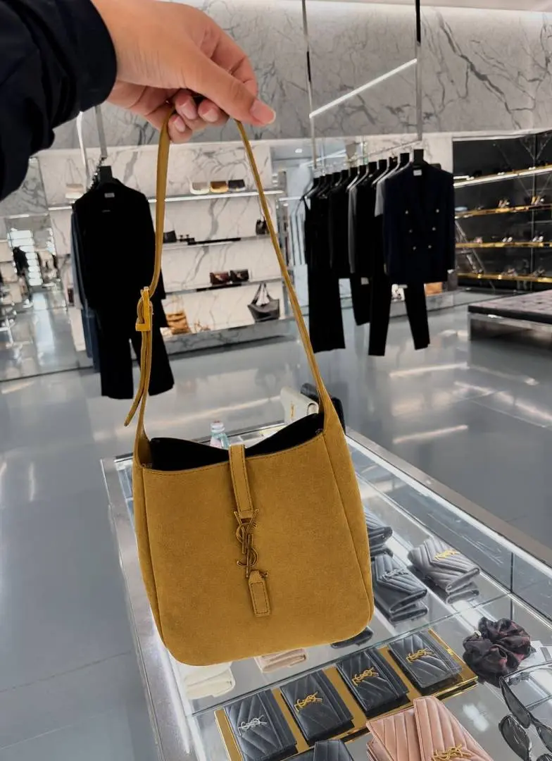 Ysl CB Hobo Suede Premium Shoulder Bag With Original Box & CarryBag - Image 3