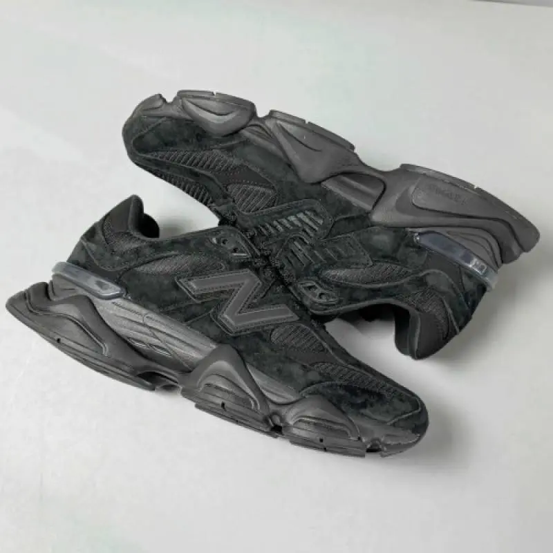 New Balancce 9060 Full Black - Image 2