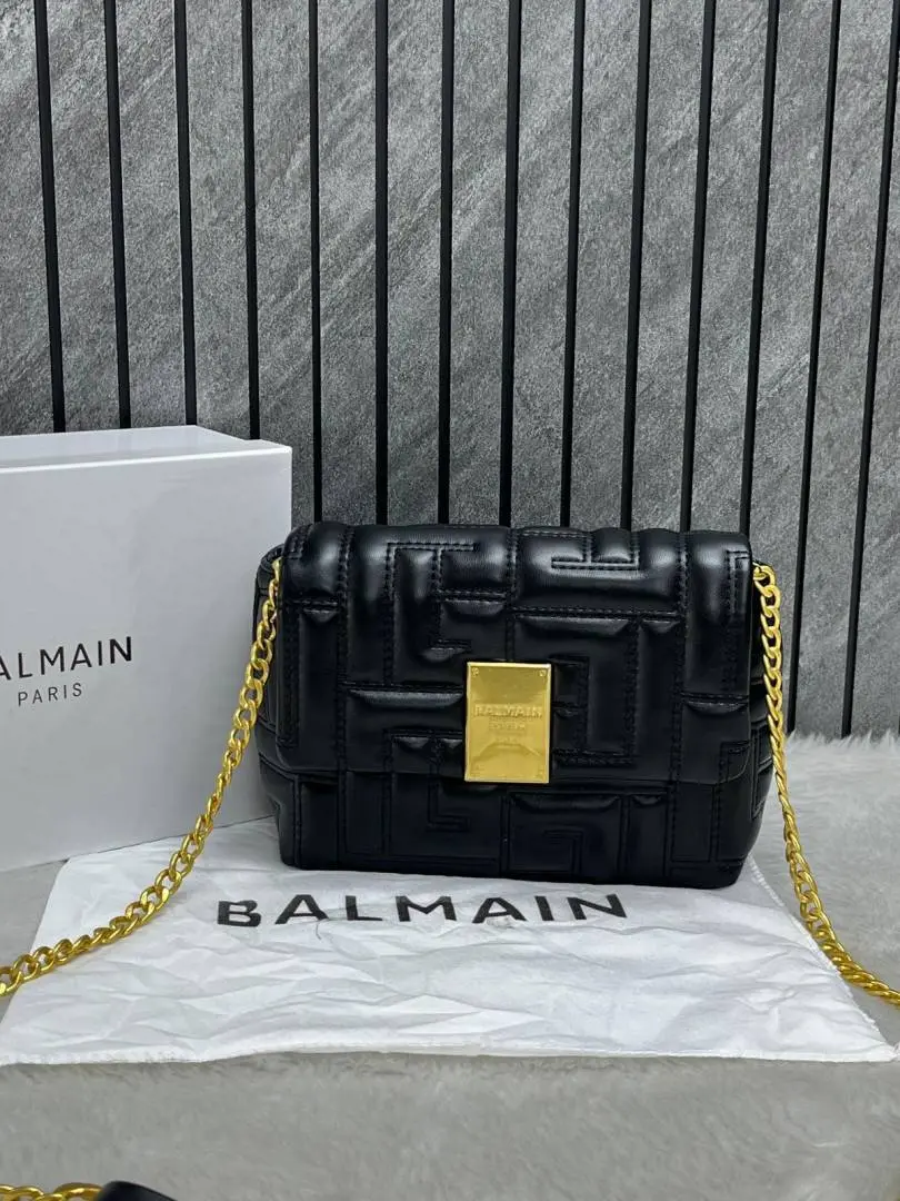 Balmain 1945 Soft Quilted FlapBag With Original Box & DusTCover - Image 4