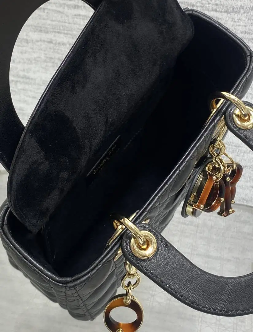 Dior CB Lady Diyorr Highend Quality With Red Charm & 2 Belt Super Premium With OriginalBox & CarryBag Packing (NoReturn) - Image 10