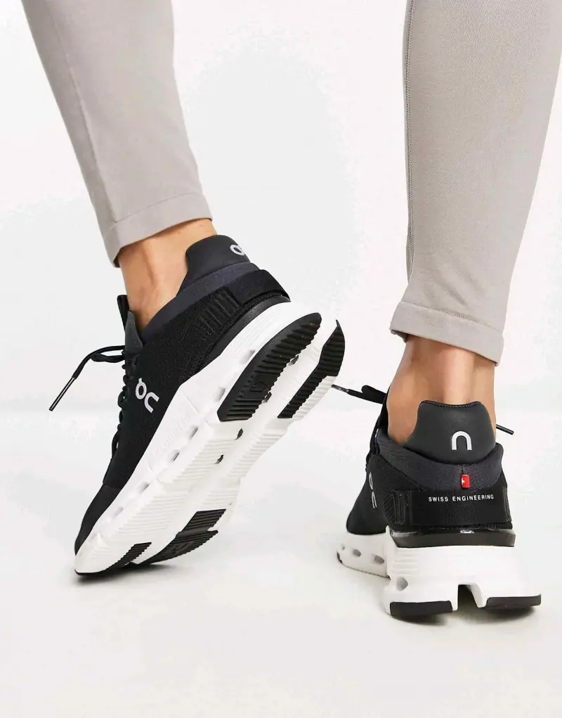 ON Cloudnova trainers in black 194 - Image 4