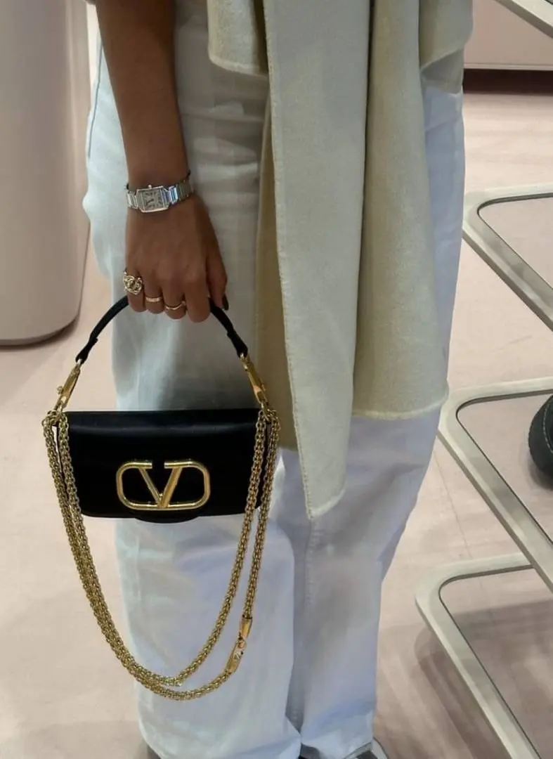 Valentino V Lock Black Small With OriginalBox - Image 6