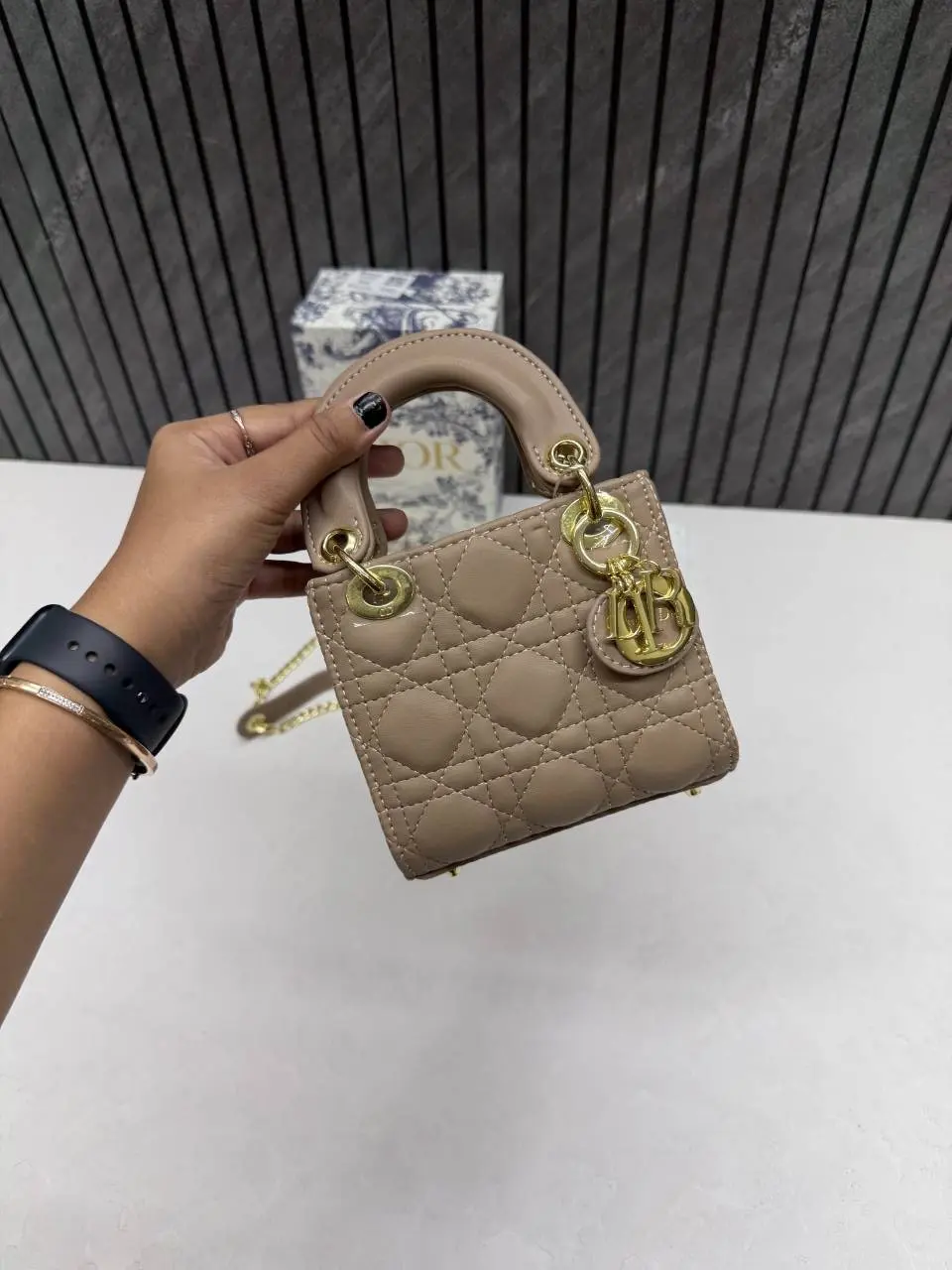 Dior 662 Lady Dioor Nano beige With Original Box Packing - Image 4