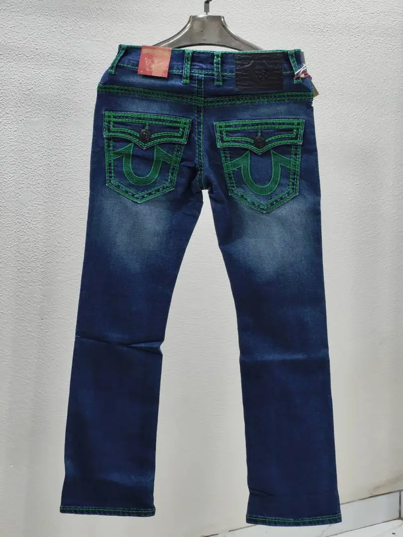 TRUE RELIGION IMPORTED STORE ARTICLE JEANS