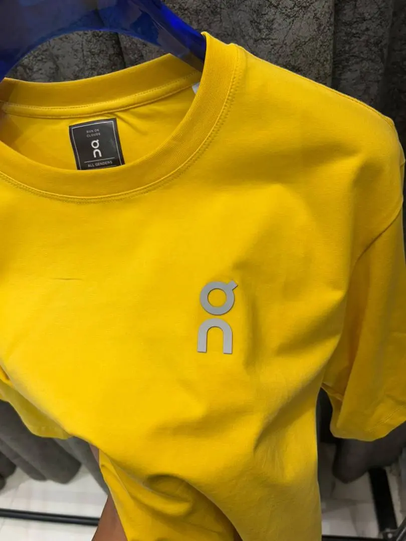 On Cloud IMPORTED STORE ARTICLE T SHIRT - Image 3
