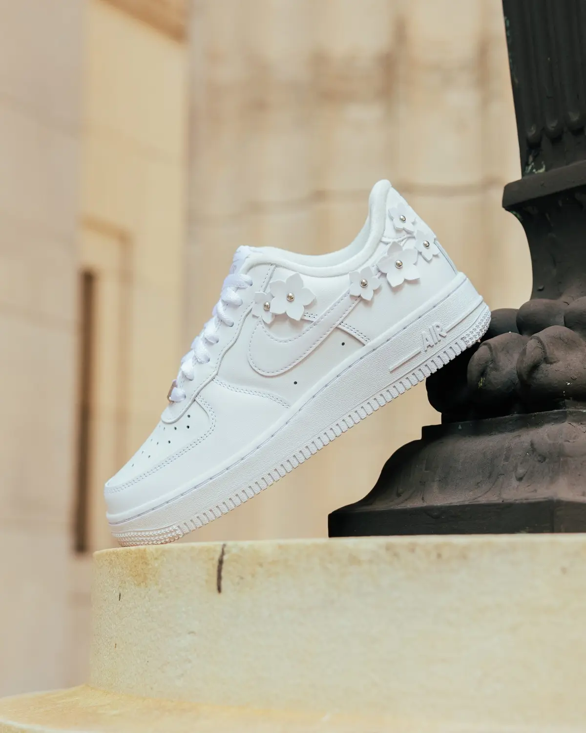 Air Force 1 07 Florette Triple White For Womans - Image 2