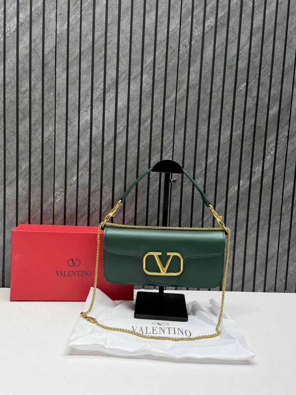 Valentinno Loco Large ShoulderBag With OriginalBox & DustCover - Image 2