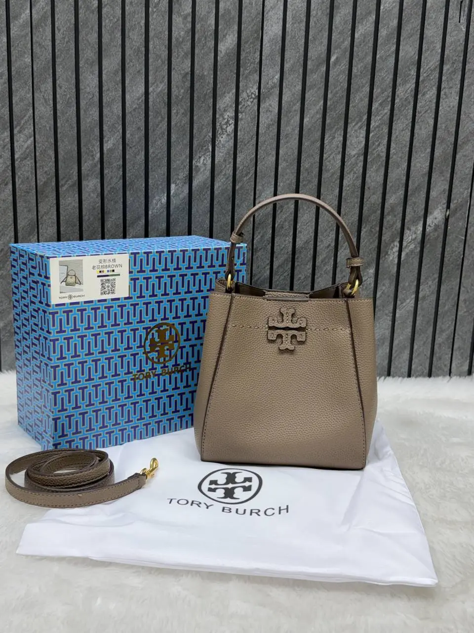 Tori Burch McGraw Bucket Bag With OriginalBox DustCover