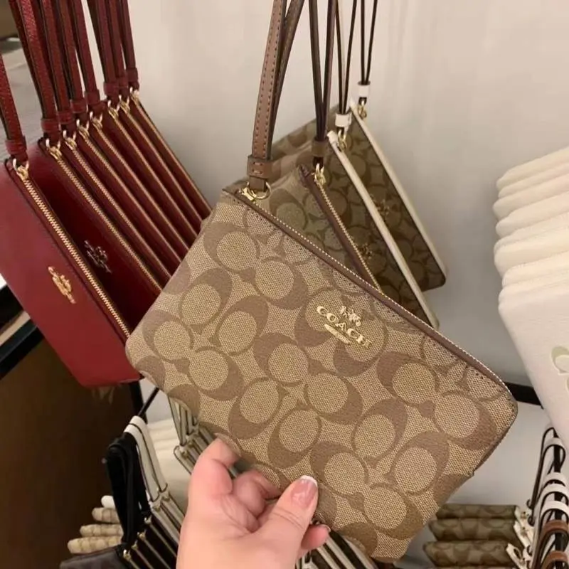 Coach W8 Zip Around Corner Wristlet With OriginalBox DustCover - Image 2