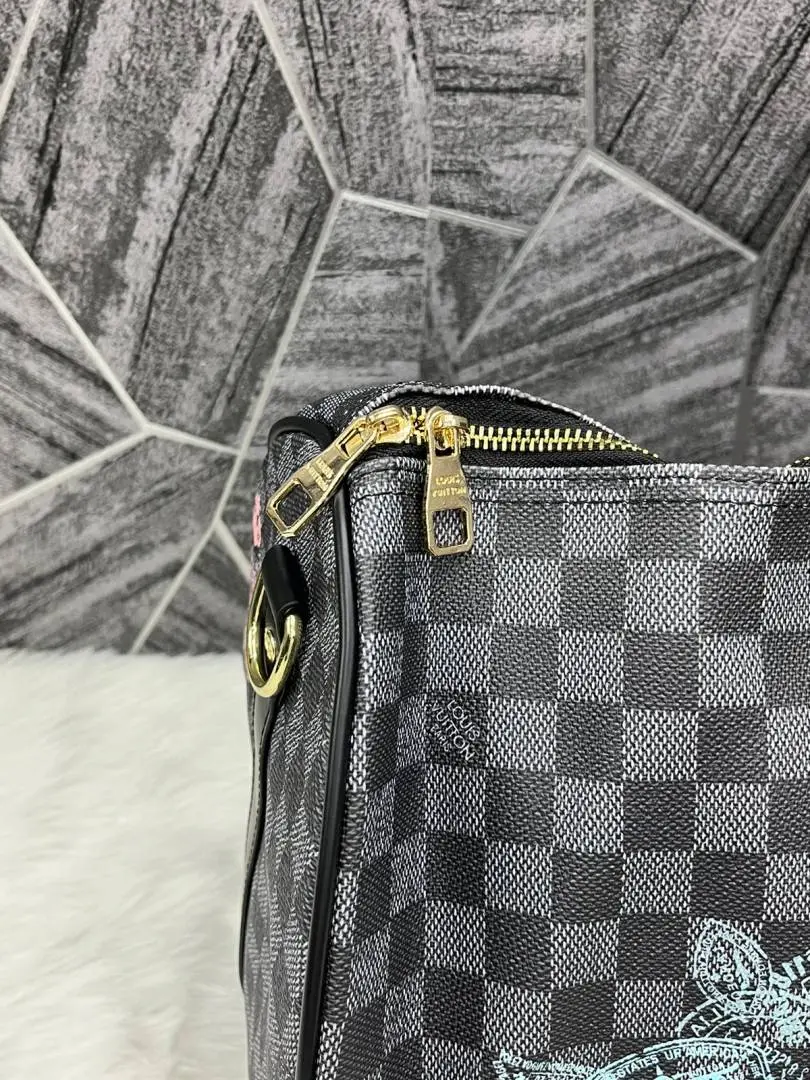 Louis Vuitton Keepall 55 Premium Duffle With DustCover - Image 2