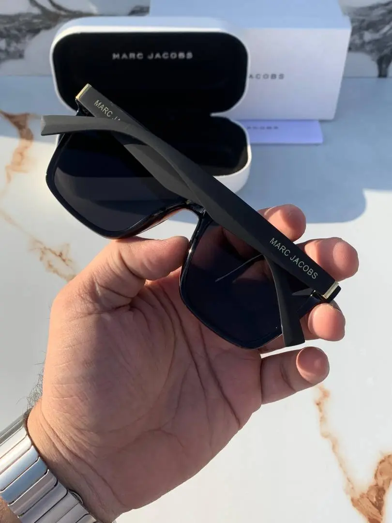 Marc jacobs 6300 glossy black - Image 3
