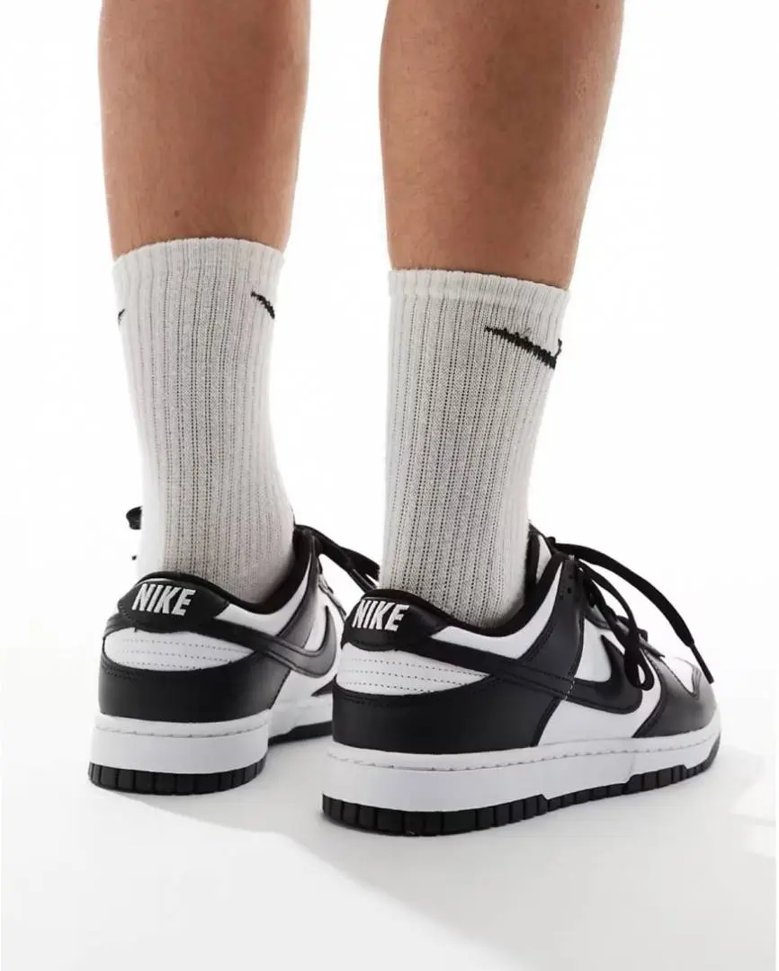Nike Sb Dunk Low Panda Leather Quality - Image 2