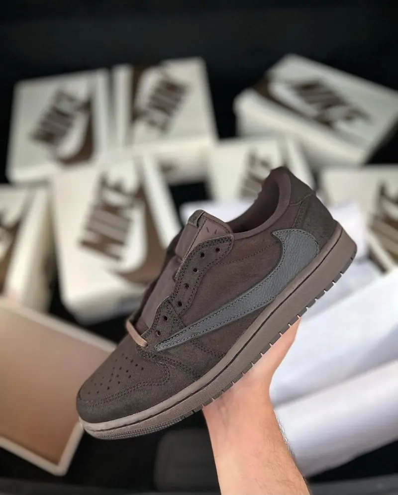 Travis Scott x Air Jordan 1 Retro Low OG SP Velvet Brown 243 - Image 2