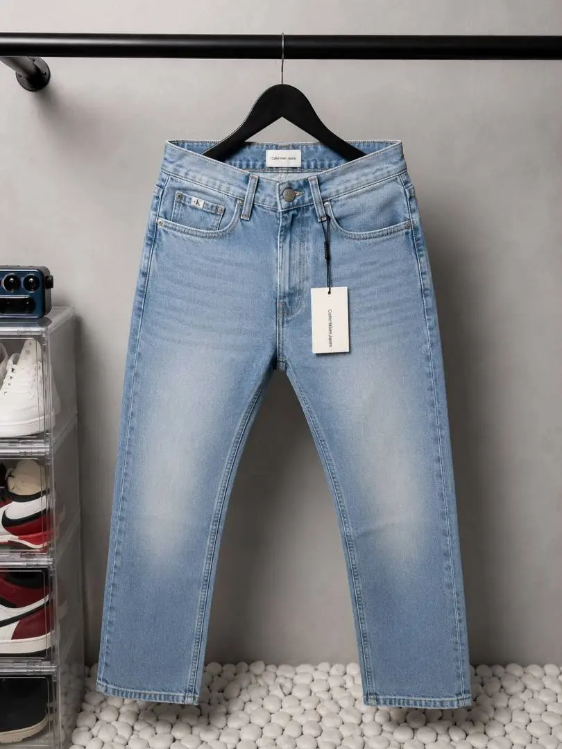 Calvin Klein Premium Straight Fit Denim Jeans 2827
