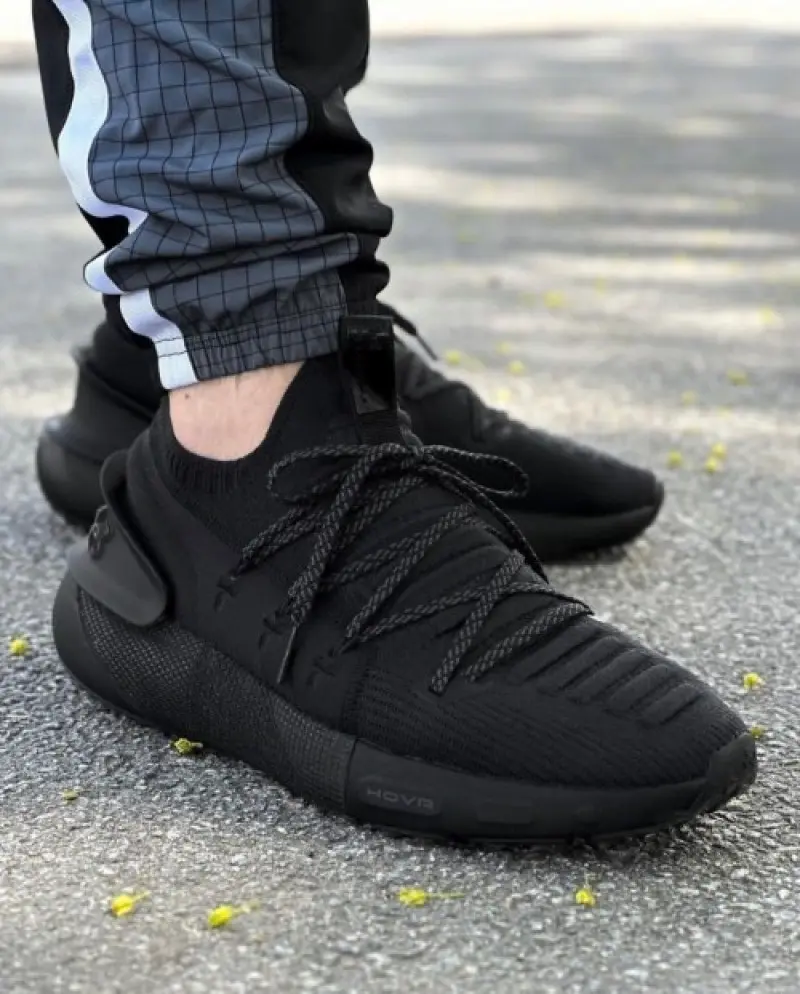 Under Armor Hovr Phantom 3 All Black - Image 2
