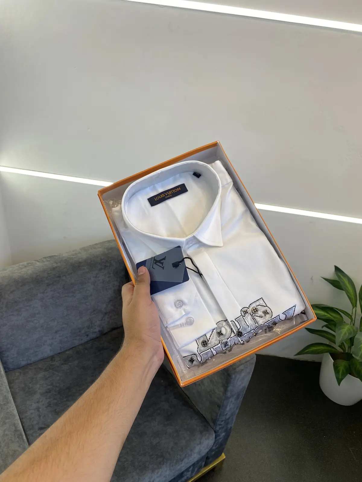 Lv stone metal logos and patch work imported box pack shirt white sale - Image 3