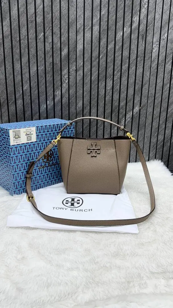Tori Burch McGraw Bucket Bag With OriginalBox DustCover - Image 7