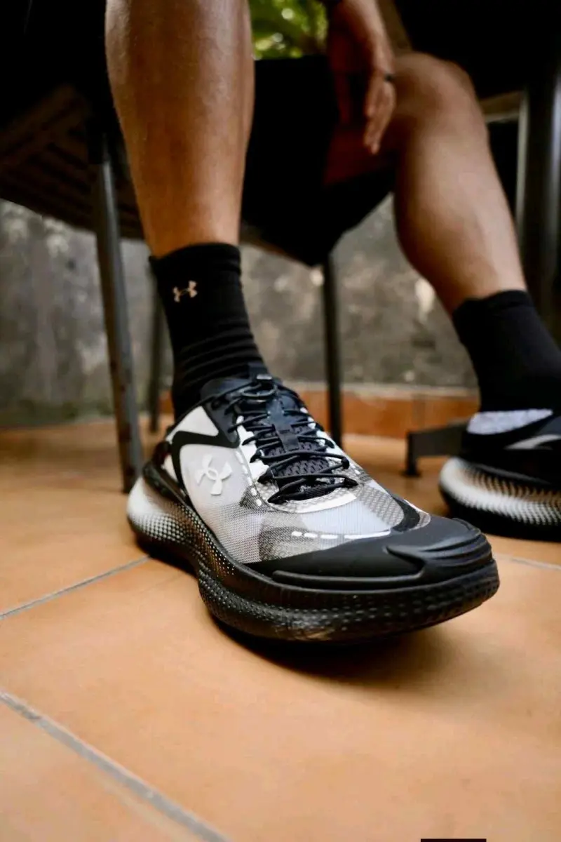 Underr Armour UA Echo SlipSpeed Black White 2606 - Image 3