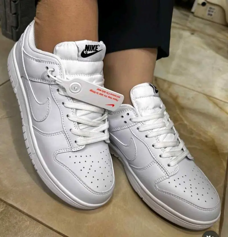 Nike Sb Dunk Low Pro Triple White - Image 2