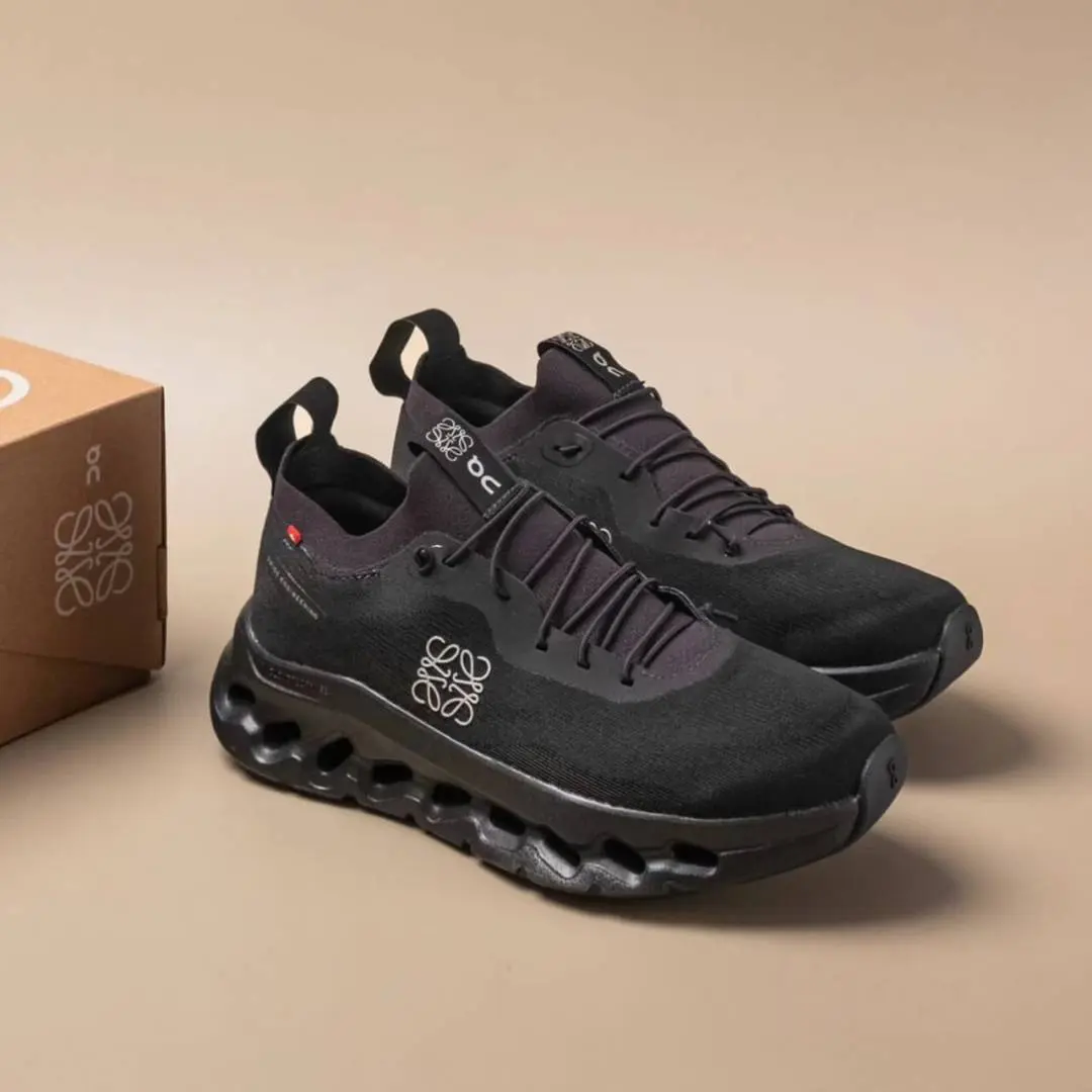 Loewe X On Cloudtilt All Black