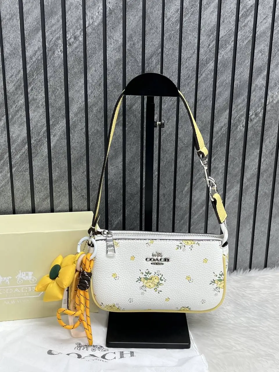 Coach Nolita 19 Highend With OriginalMagnetBox Flowercharm - Image 4