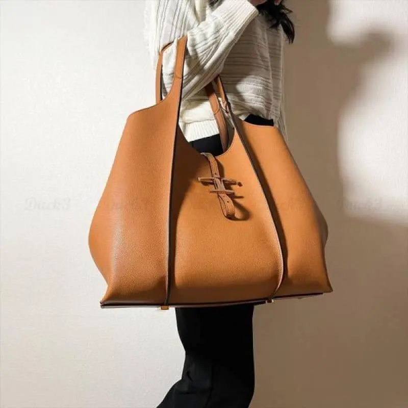 Todds T Timeless Premium Quality Leather Bag With Extra Pouch & OG Magnetic Box With Dust Bag (Tan - 446) - Image 3