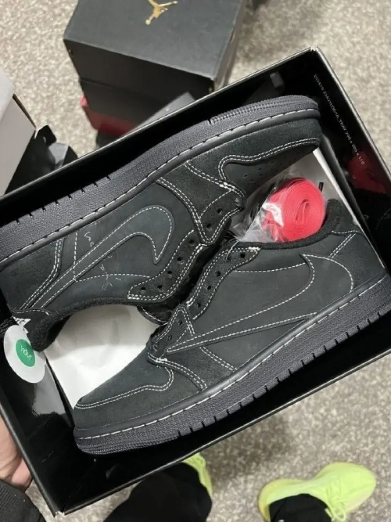 Travis Scott x AJ1 Low Black Phantom Semi UA Quality 1036 - Image 2