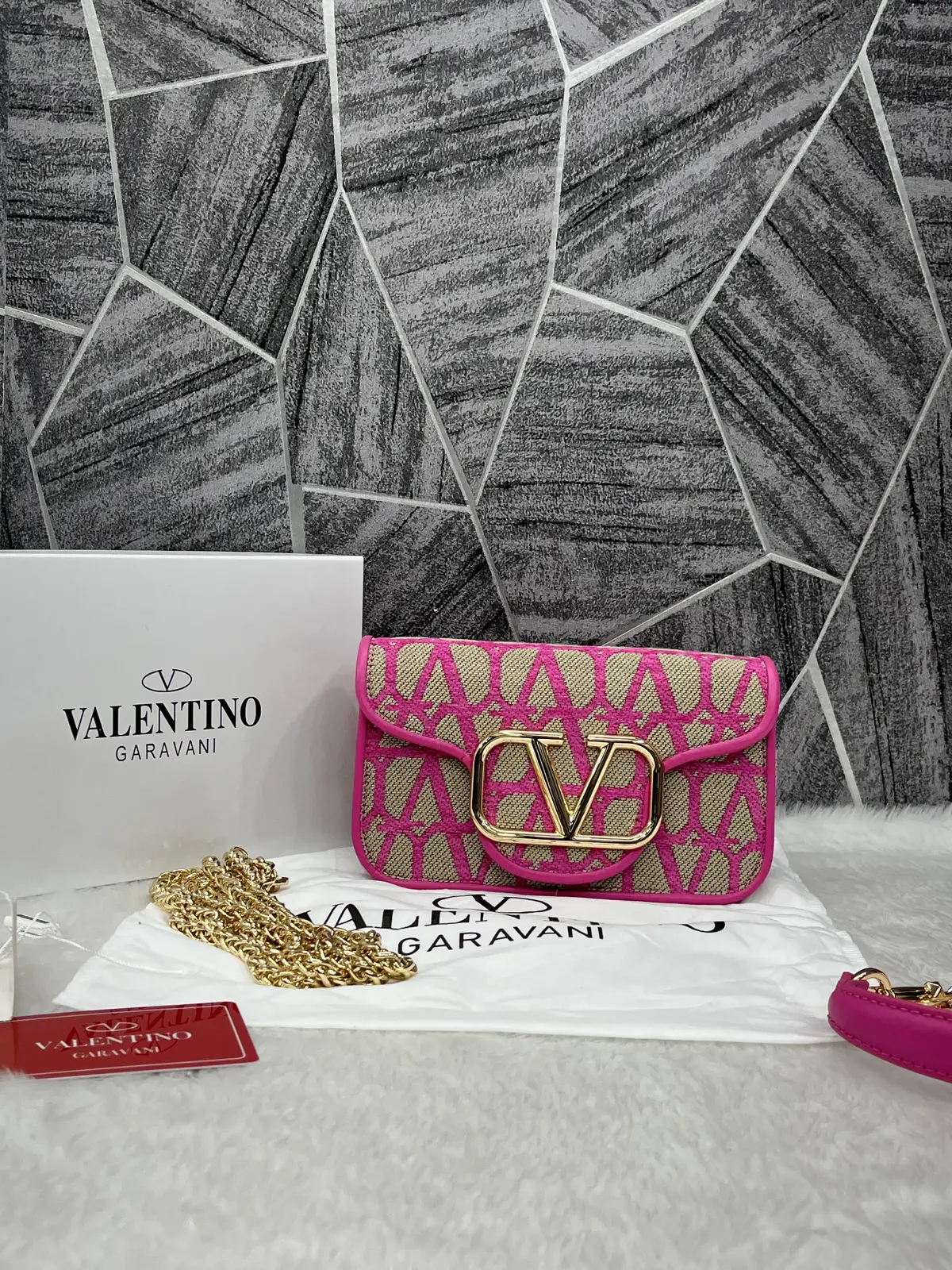 Valentino V Loc Pink Small Shoulder Bag With OriginalBox