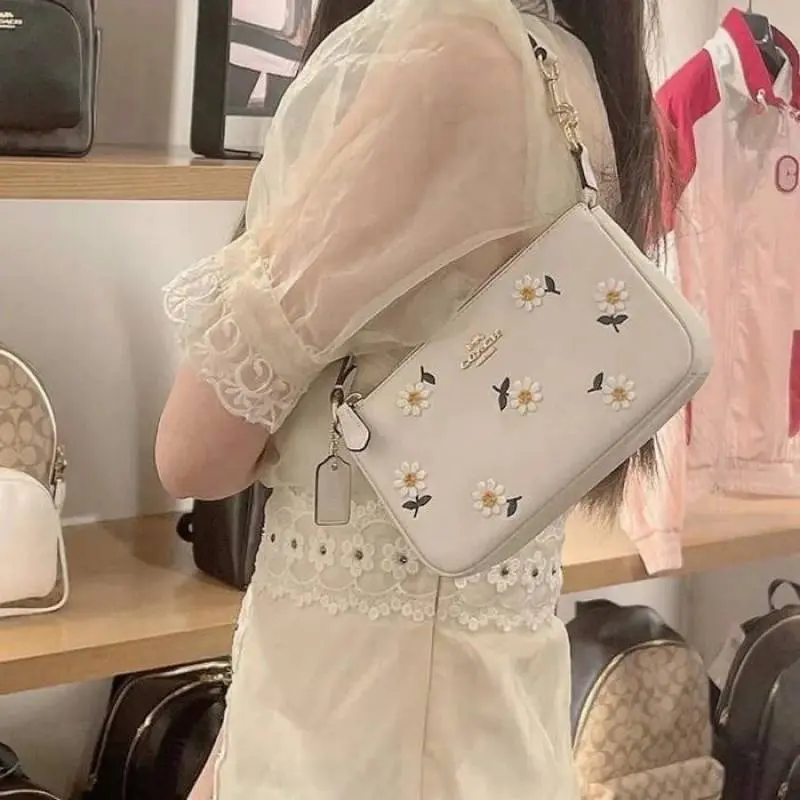 Coach Nolita 18 Daisy White With OriginalBox Dustcover Pearlchain - Image 12