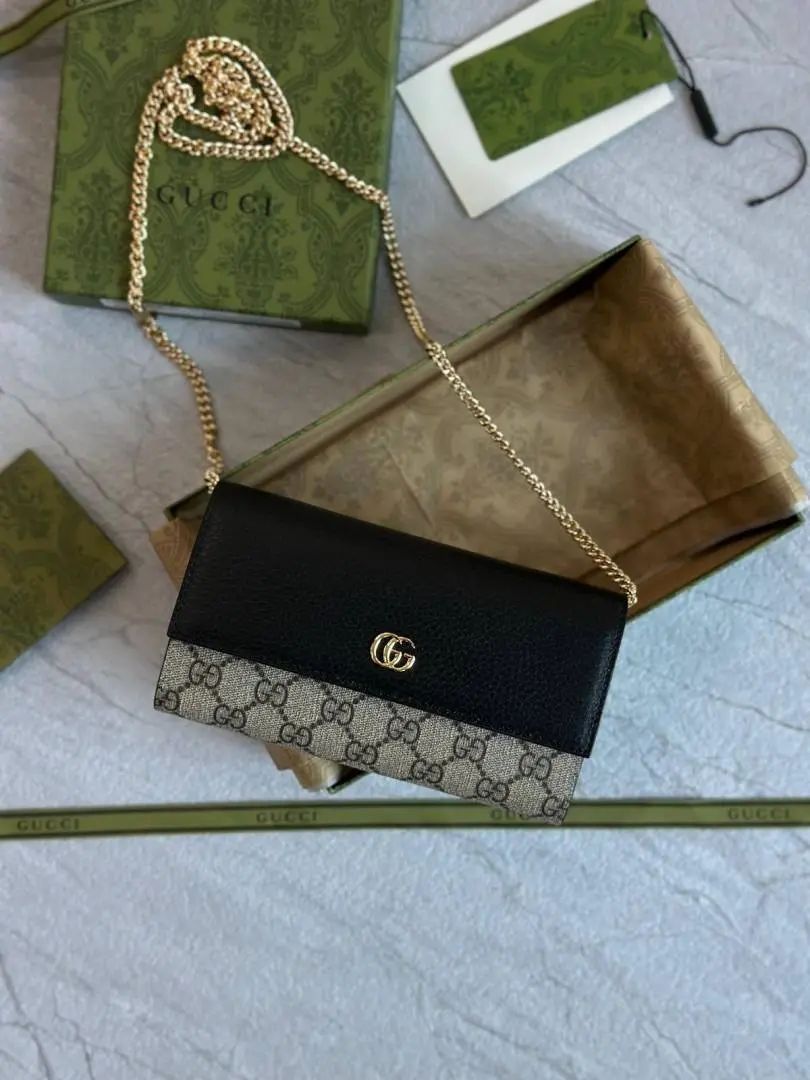 Gucci 73 GG Supreme ChainWallet With OriginalBox DustCover