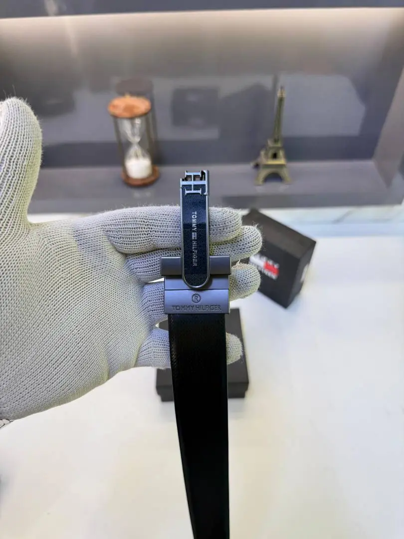 Tommy Hilfiger Grey Premium Quality Belt Fa 1386 - Image 3