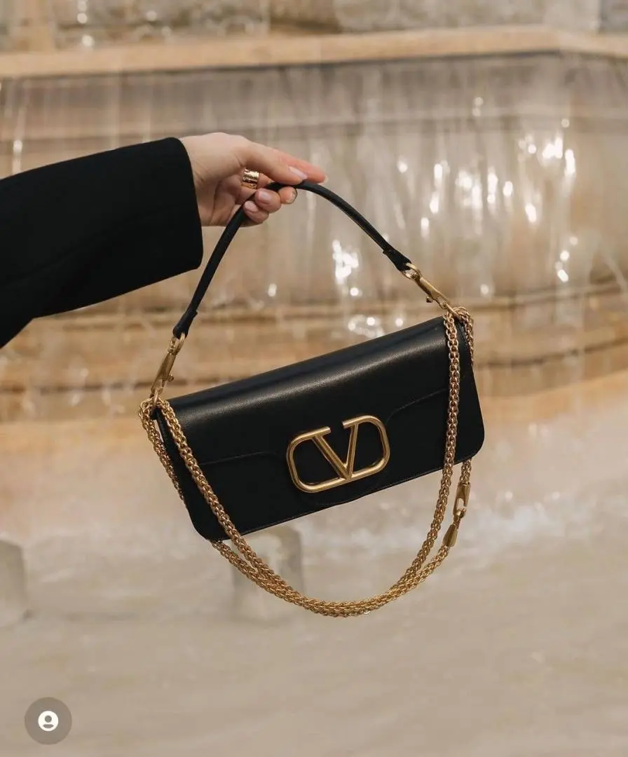 Valentinno Loco Large ShoulderBag With OriginalBox & DustCover - Image 6