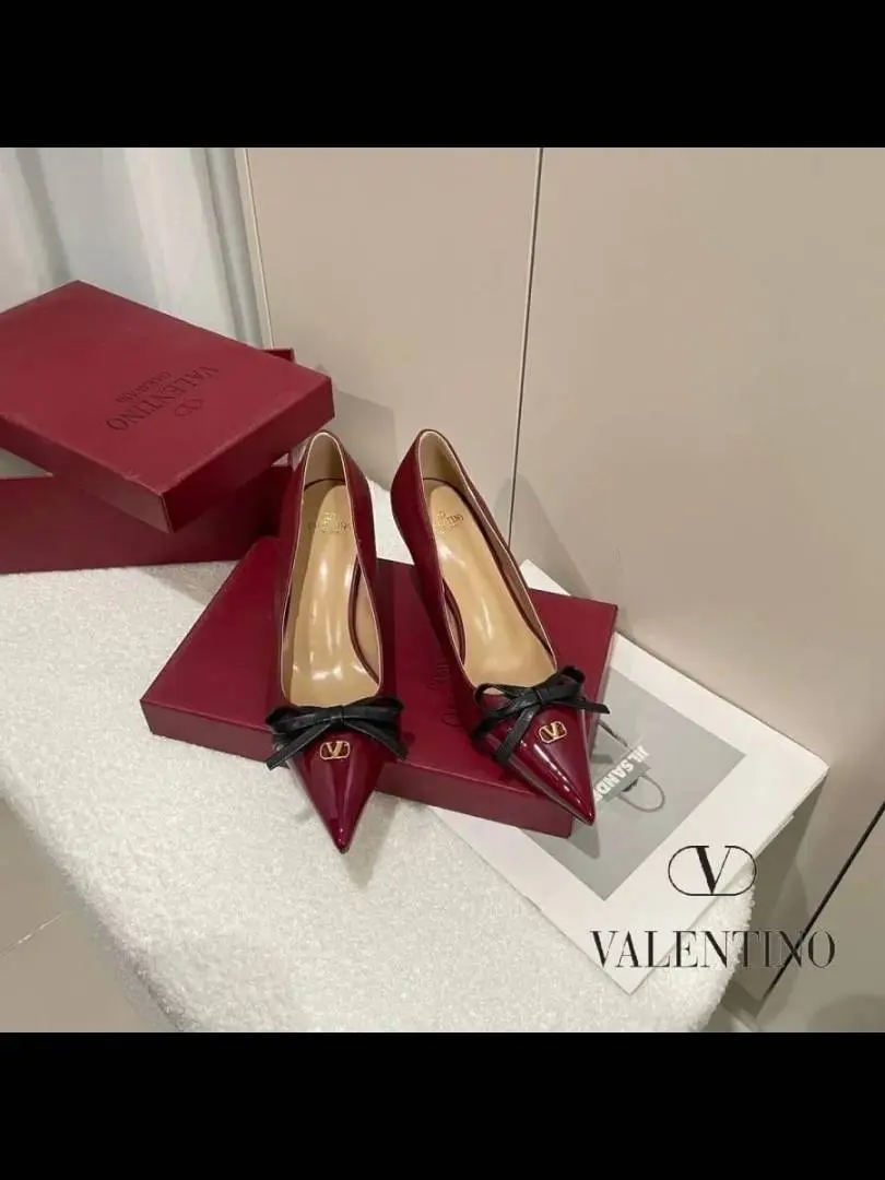 Valentino Pump Heel Elegant Womens Wine Patent Leather With Black Knot With OG Box & Carry Bag 933-V9 Wine - Image 4