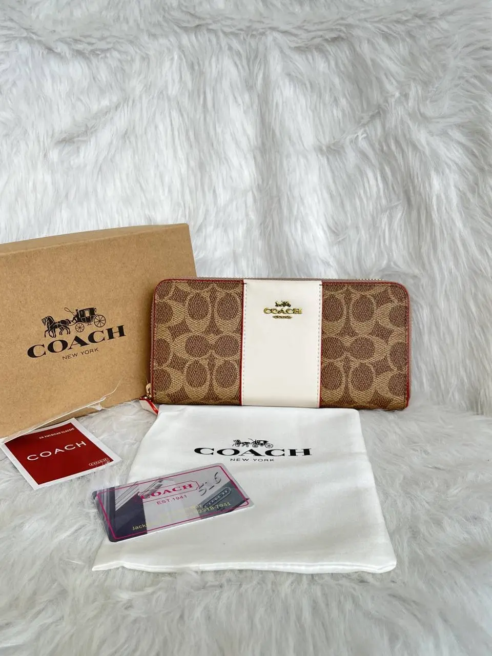 Coach 10-2 Premium quality zipper Wallet With Box Tags DustCover Highend Quality