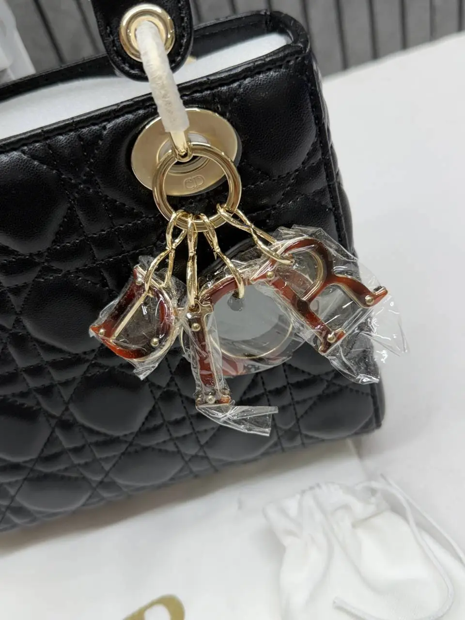 Dior CB Lady Diyorr Highend Quality With Red Charm & 2 Belt Super Premium With OriginalBox & CarryBag Packing (NoReturn) - Image 4