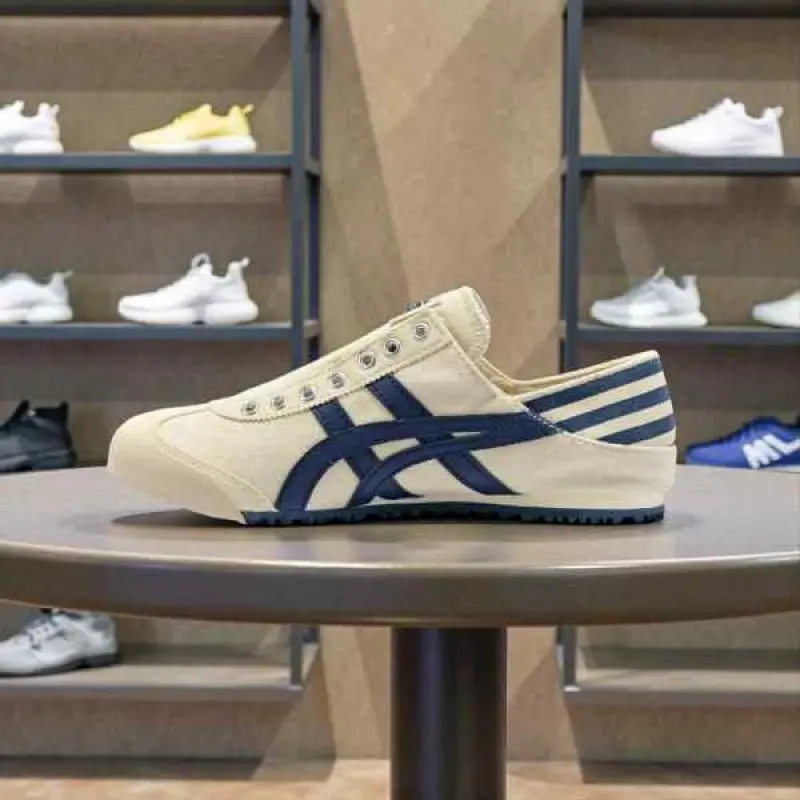 Onitsuka Tiger slip on Paraty cream navy - Image 4