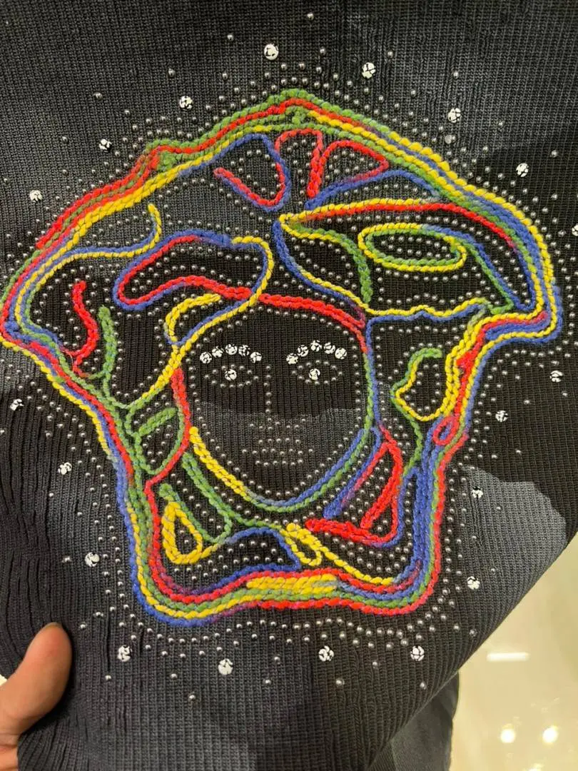 Versace IMPORTED HOODIE STORE ARTICLE BLACK - Image 3