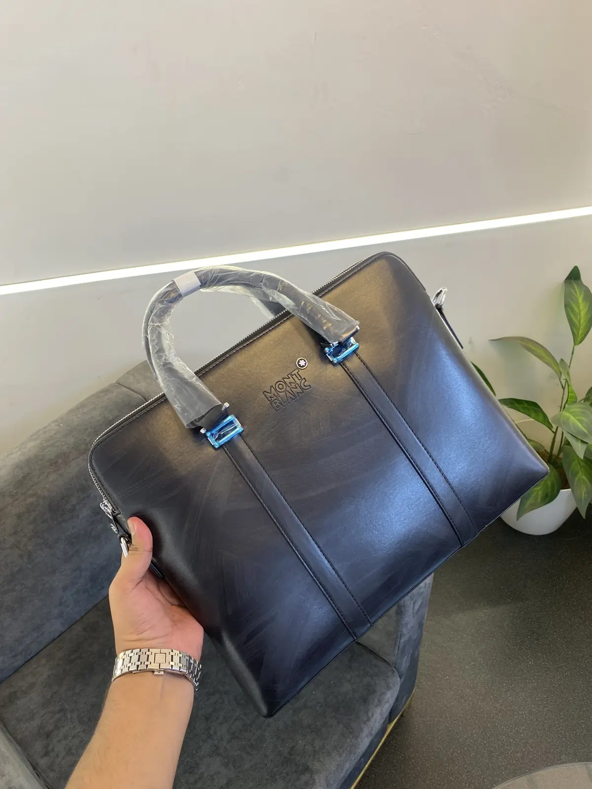 Montblan c Wooden leather finish imported laptop bag with double zip and back zip and brand strap black - Image 3