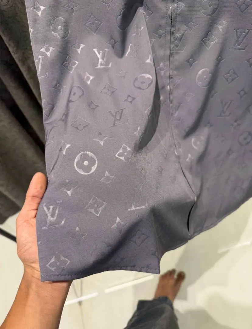 Loui-xs Vuitto-n IMPORTED STORE ARTICLE CHINA SHIRT - Image 3